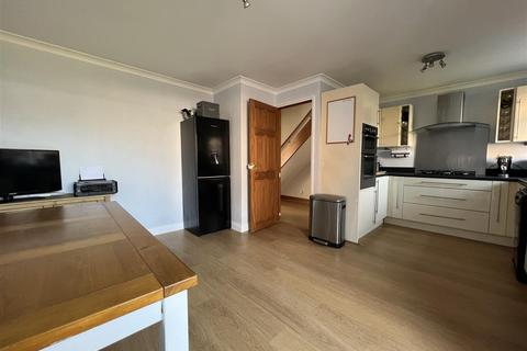 48 Shetland Close, Ipswich, IP4 3DY