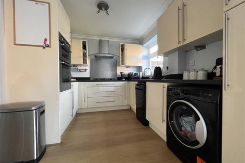 48 Shetland Close, Ipswich, IP4 3DY