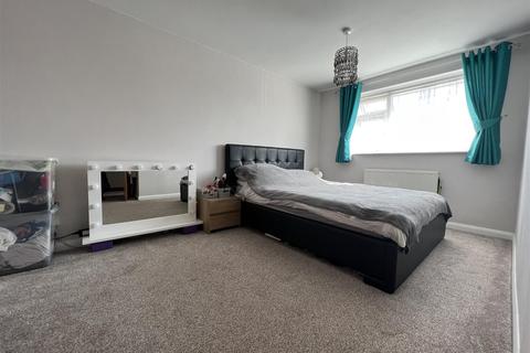 48 Shetland Close, Ipswich, IP4 3DY