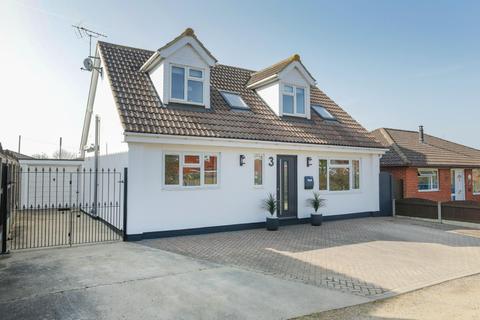 3 Bartlett Drive, Whitstable, CT5 1TB