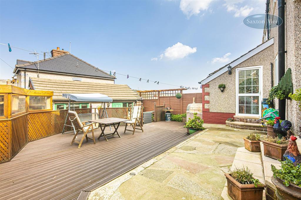 Melbourne Road, Stocksbridge, S36 1EF 4 bed semidetached house £280,000