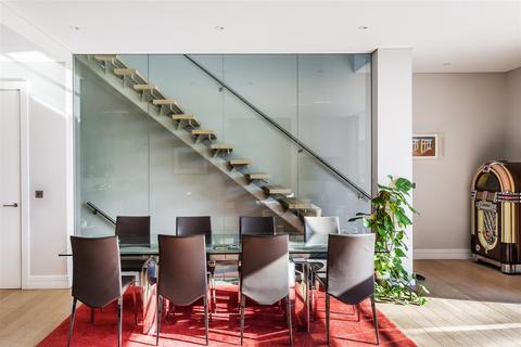 6 Chantry Quarry, Guildford, GU1 3AF