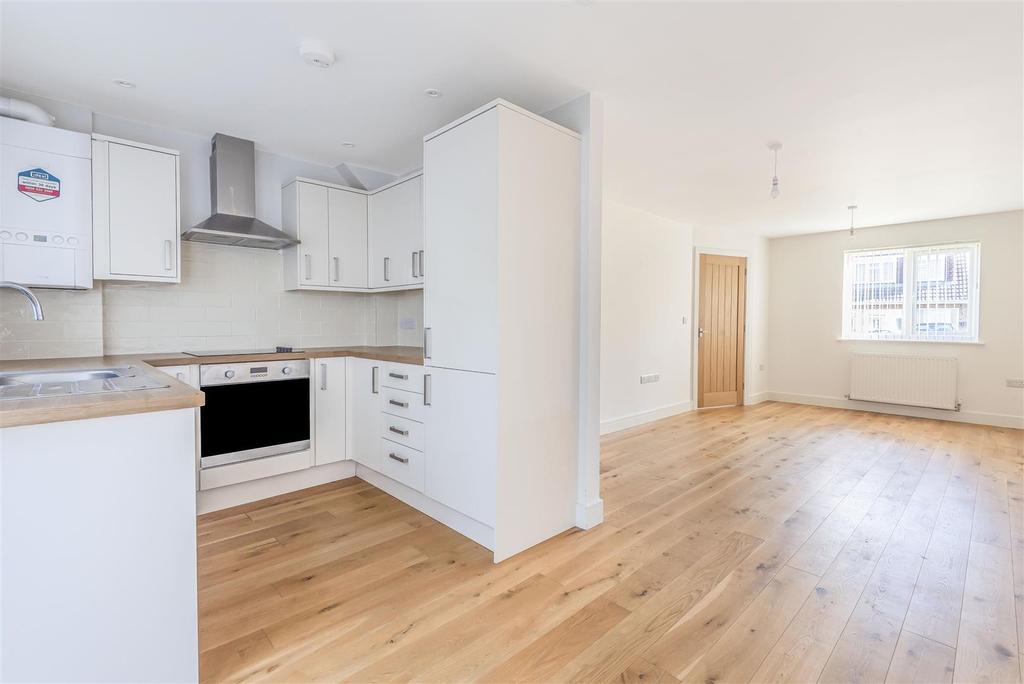 Rosemount Lane, Honiton 2 bed terraced house £230,000