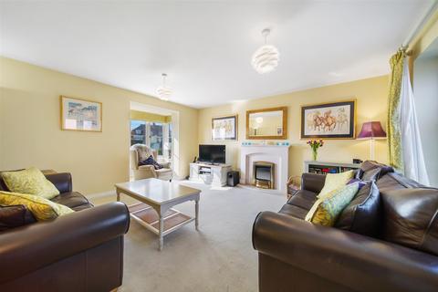 10 Crabtree Drive, Malton, YO17 7FQ