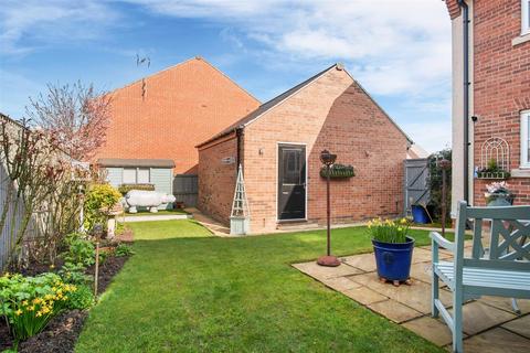 10 Crabtree Drive, Malton, YO17 7FQ