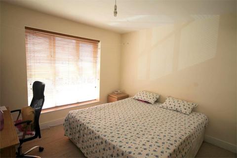 2 bedroom apartment for sale - Stone Well Road, Stanwell, Staines-Upon-Thames