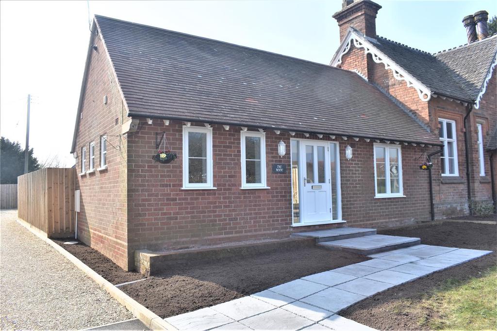 Worcester Road, Great Witley, Worcester 1 bed character property £249,000