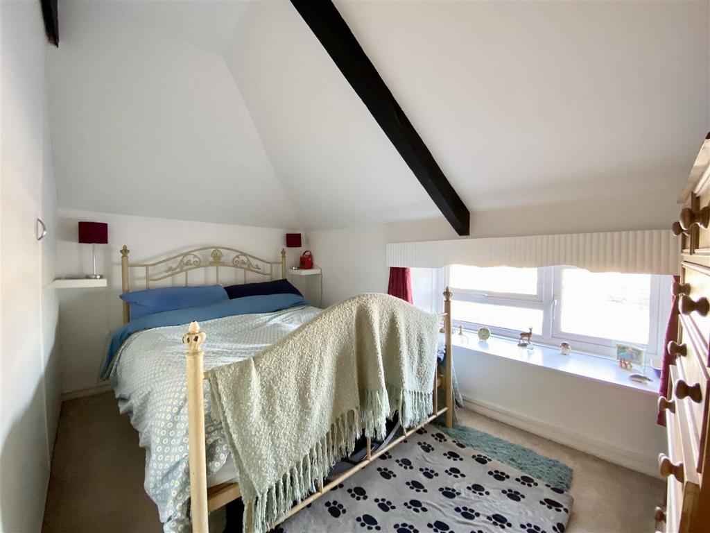 Bedroom 1 (rear)
