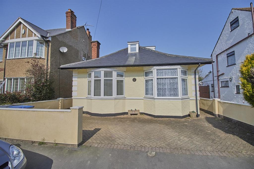 Forresters Road, Burbage 3 bed detached bungalow £400,000