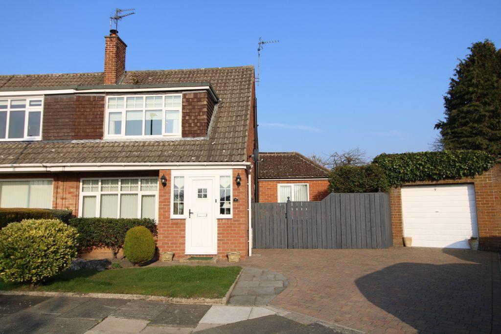 Rothley Close, Ponteland, Newcastle Upon Tyne, Northumberland 3 bed semidetached house £325,000