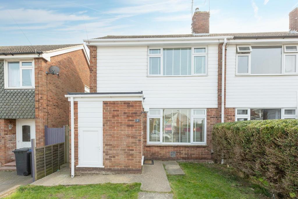 Becket Close, Whitstable 3 bed house £350,000