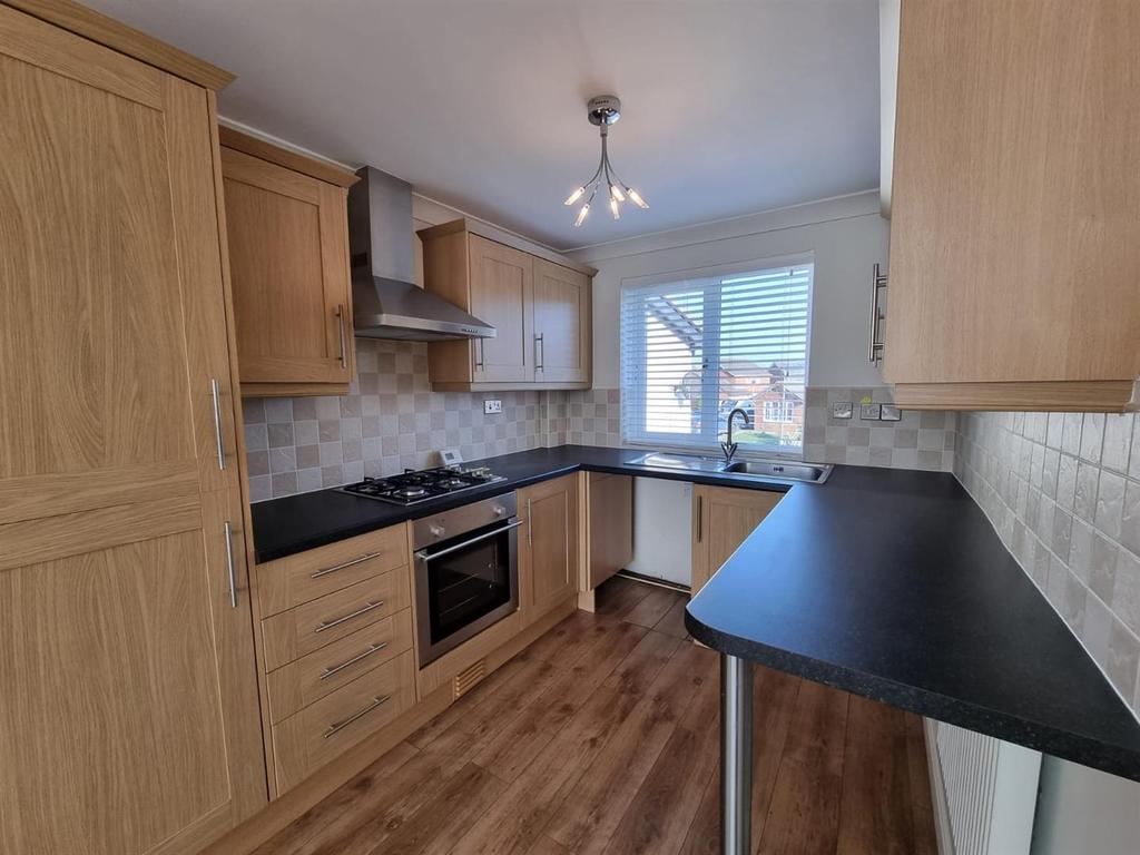 Carlton Close, Ouston, Chester Le Street 2 bed flat £595 pcm (£137 pw)