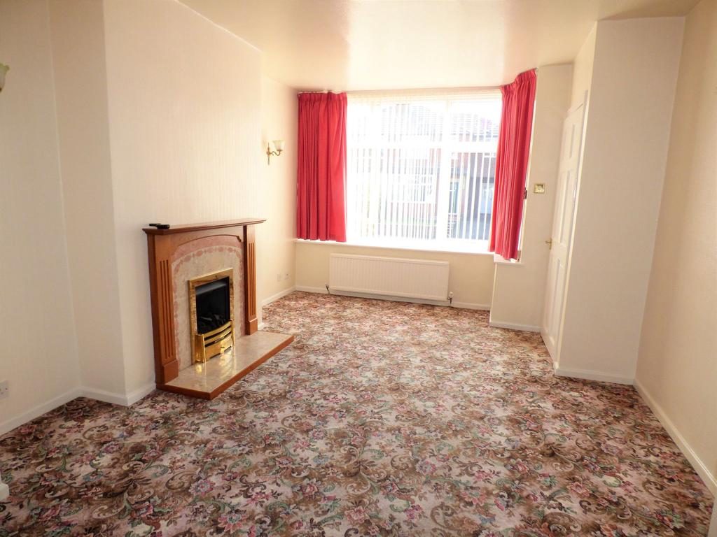 Longmead Avenue, Hazel Grove, Stockport, SK7 2 bed semidetached house