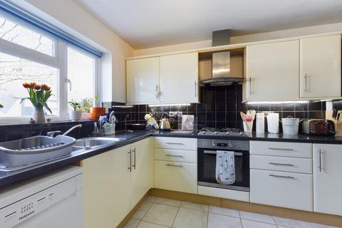 21 Acre Close, Haywards Heath, RH16 4NT