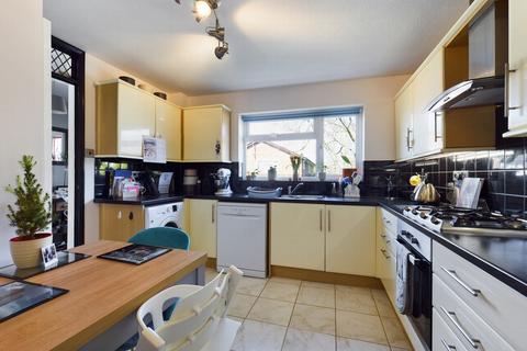 21 Acre Close, Haywards Heath, RH16 4NT