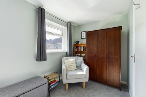 21 Acre Close, Haywards Heath, RH16 4NT
