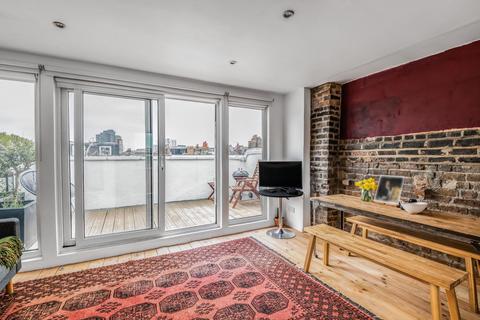 13b Caedmon Road, London, N7 6DH