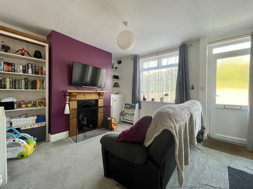 Church Road, Alphington, EX2 2 bed terraced house £235,000