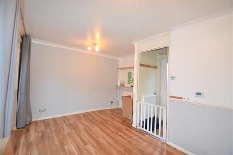 45 Elsworth Close, Feltham, TW14 8SF