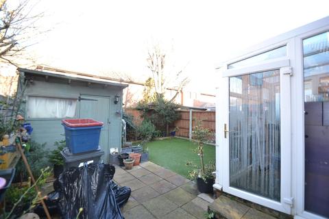 45 Elsworth Close, Feltham, TW14 8SF