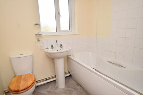 17 Cavalier Way, Wincanton, BA9 9ED