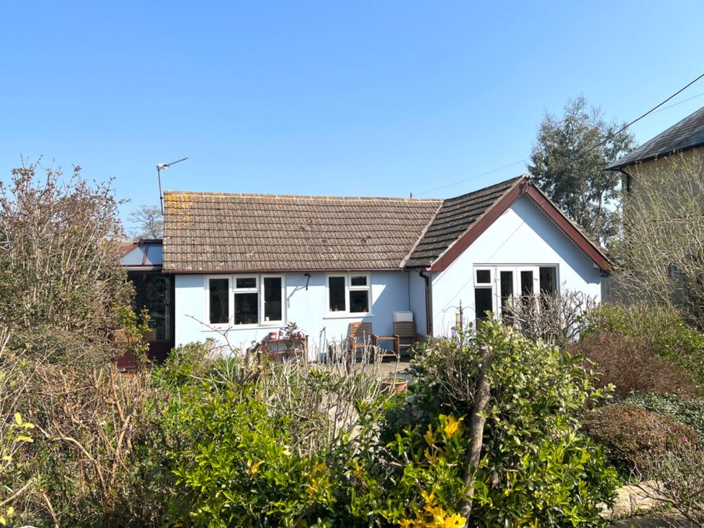 Lepe Road, Langley, Southampton... 3 bed detached bungalow £550,000