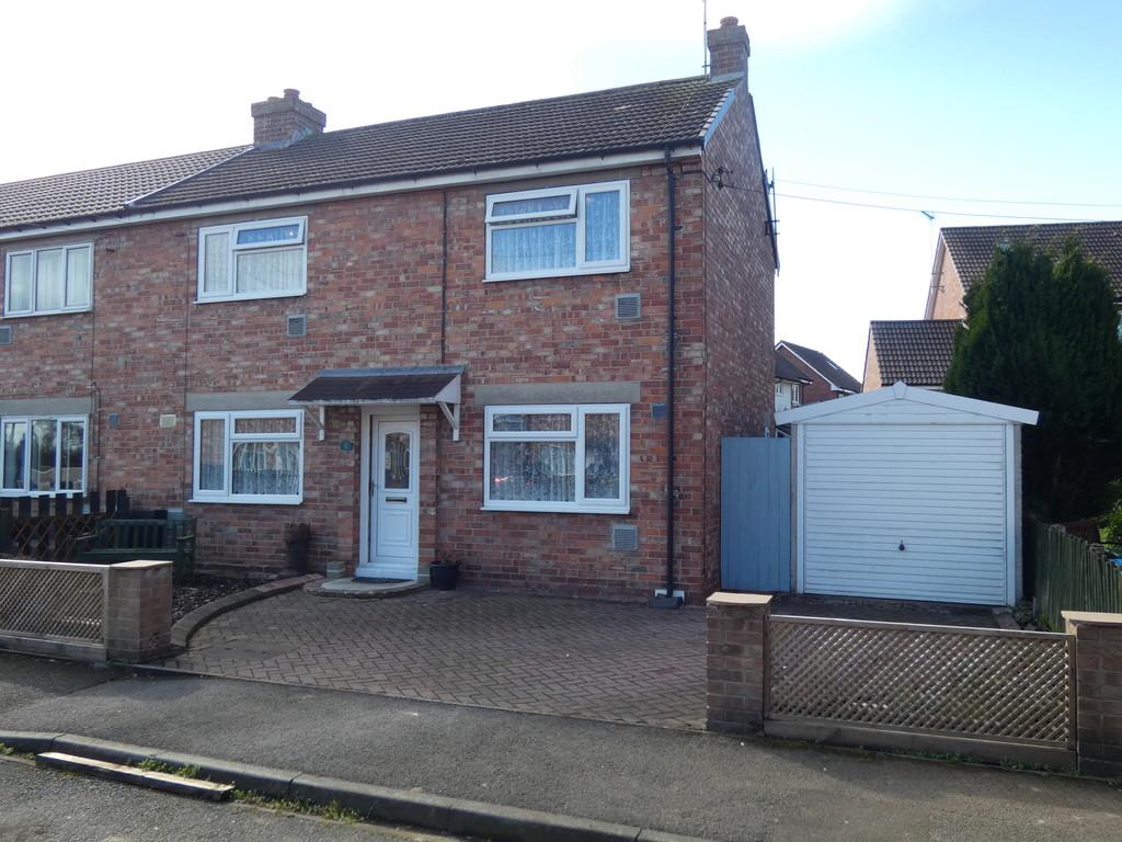 Glebe Square, Northallerton 3 bed semidetached house £200,000