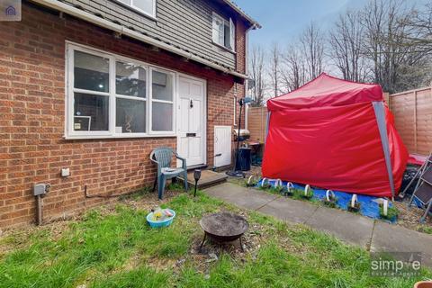 2 bedroom end of terrace house for sale - Ratcliffe Close, Uxbridge, UB8