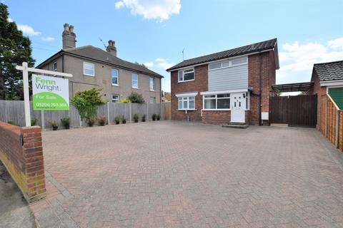 7 Frinton Road, Kirby Cross, Frinton-on-sea, CO13 0LF