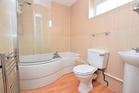 7 Frinton Road, Kirby Cross, Frinton-on-sea, CO13 0LF