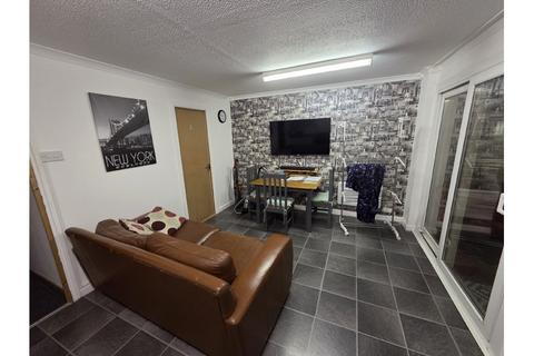 4 bedroom house share to rent, Witches Walk, Bridgwater, TA6