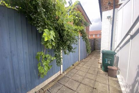 34 Abbots Road, Edgware, HA8 0RE