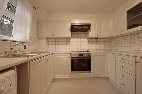 24 Cobblers Close, Farnham Royal, Slough, SL2 3DT