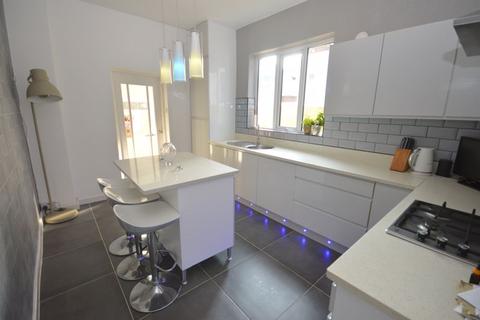 32 Appleton Road, Widnes, WA8 6EX
