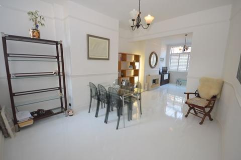 32 Appleton Road, Widnes, WA8 6EX