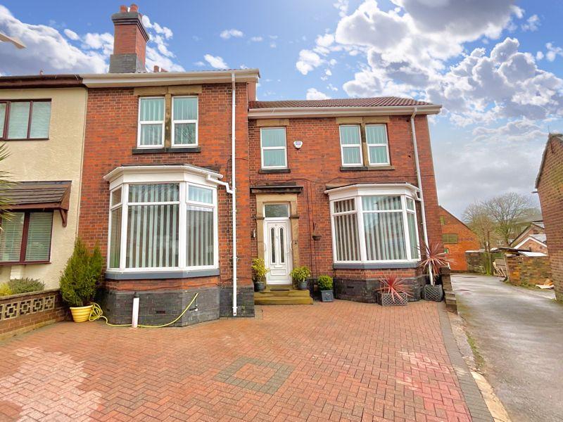 Trentham Road, Dresden 5 bed end of terrace house £260,000