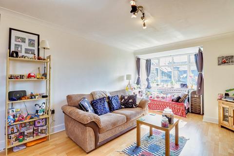 4, Branwell Lodge The Strone, Apperley Bridge, Bradford, BD10 0NY
