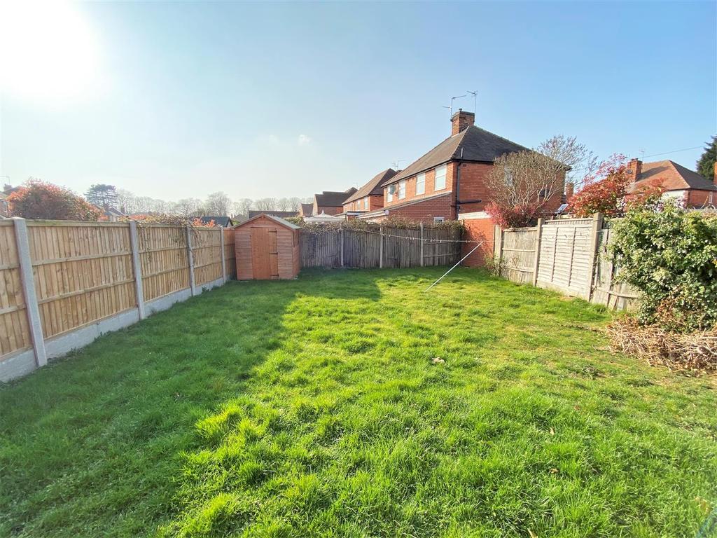 Bancroft Road, Newark 3 bed semidetached house £195,000