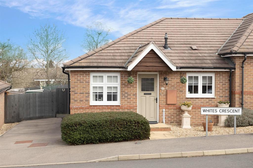 Whites Crescent, Market Harborough 2 bed semidetached bungalow £320,000
