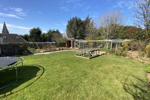 1 School Hill, Shortlanesend, Truro, TR4 9DU