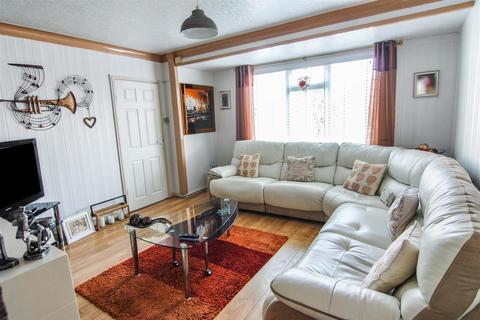 1 Clarney Place, Darfield, Barnsley, S73 9EQ