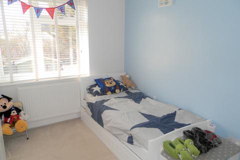 6 Ashvale Drive, Upminster, RM14 3LX
