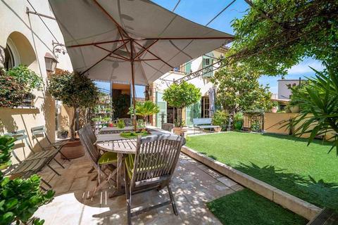 4 bedroom villa, Tourrettes-sur-Loup, Alpes-Maritimes, Alpes-Maritimes, France