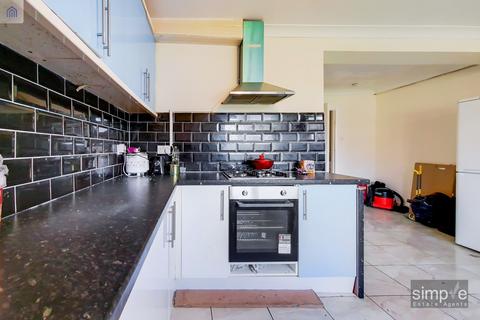 51 Central Avenue, Hayes, UB3 2BW