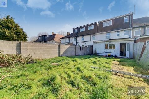 51 Central Avenue, Hayes, UB3 2BW
