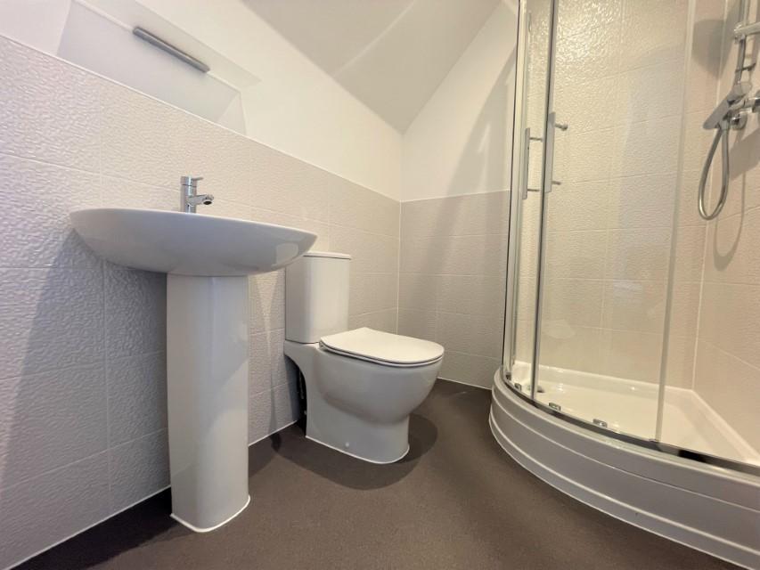 Bedroom two en-suite