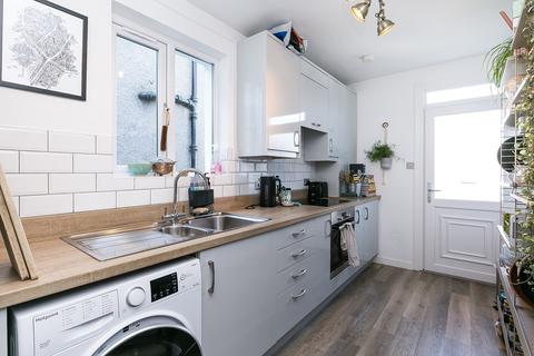 64 Kirkhill Road, Penicuik, EH26 8JF