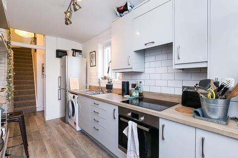 64 Kirkhill Road, Penicuik, EH26 8JF