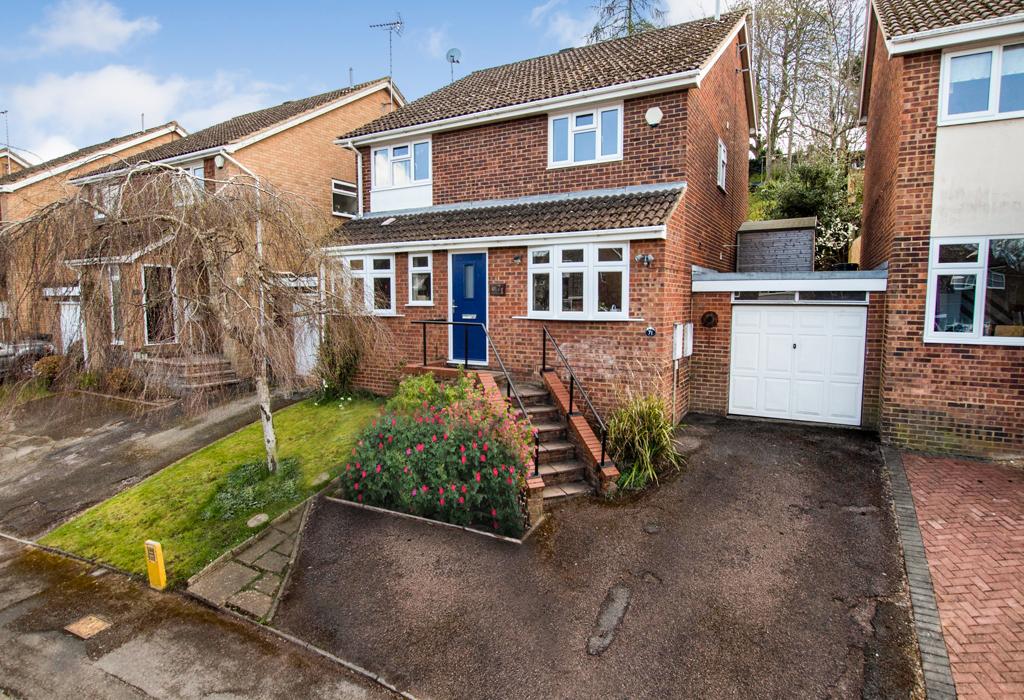 Harrow Road, Leighton Buzzard 4 bed detached house £475,000