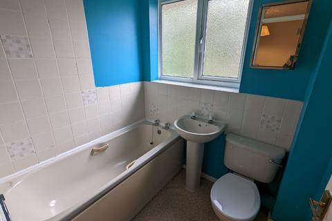 undefined, Avondale Road, Kettering, NN16